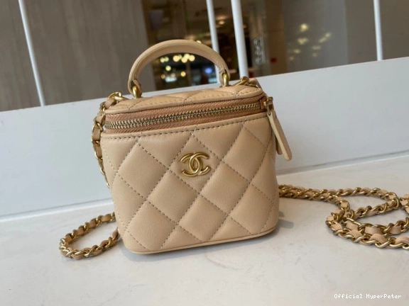 Hyper Peter CASE CHANEL VANITY 0813